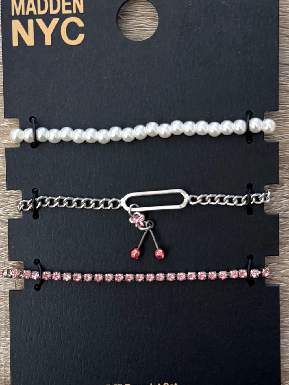 Madden NYC 3 Piece Bracelet Set Faux Pearl Pink Rhinestone NWT - Picture 2 of 3